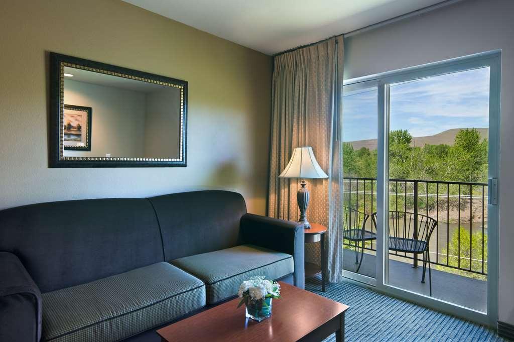 Oxford Suites Yakima Pokój zdjęcie